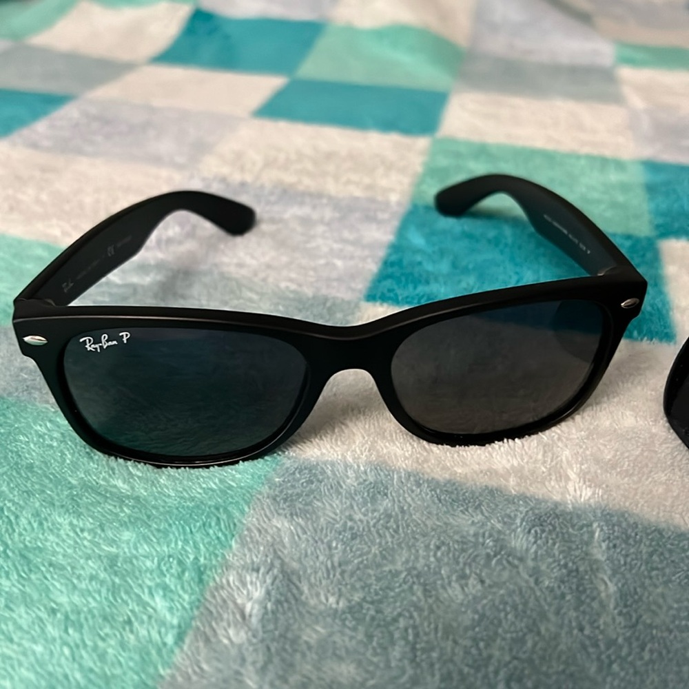 Raybans Wayfarer Polarized-Black